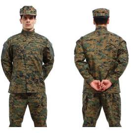 Katonai- és taktikai ruházat